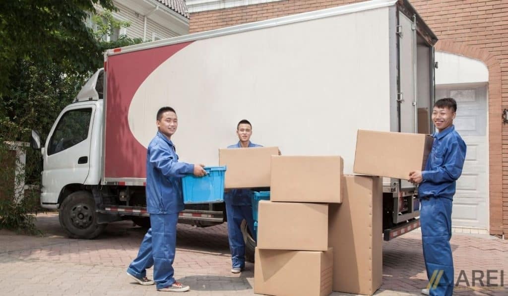 Building a Realistic Moving Budget