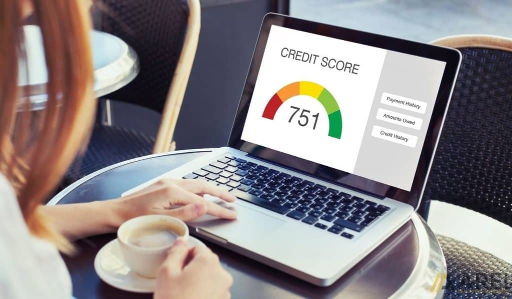 Navigating Your Credit Score and Credit History
